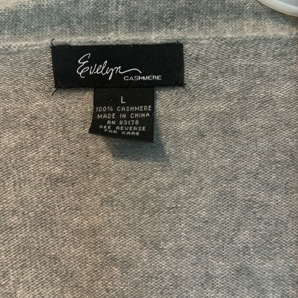 Cashmere sweater - Picture 2 of 7